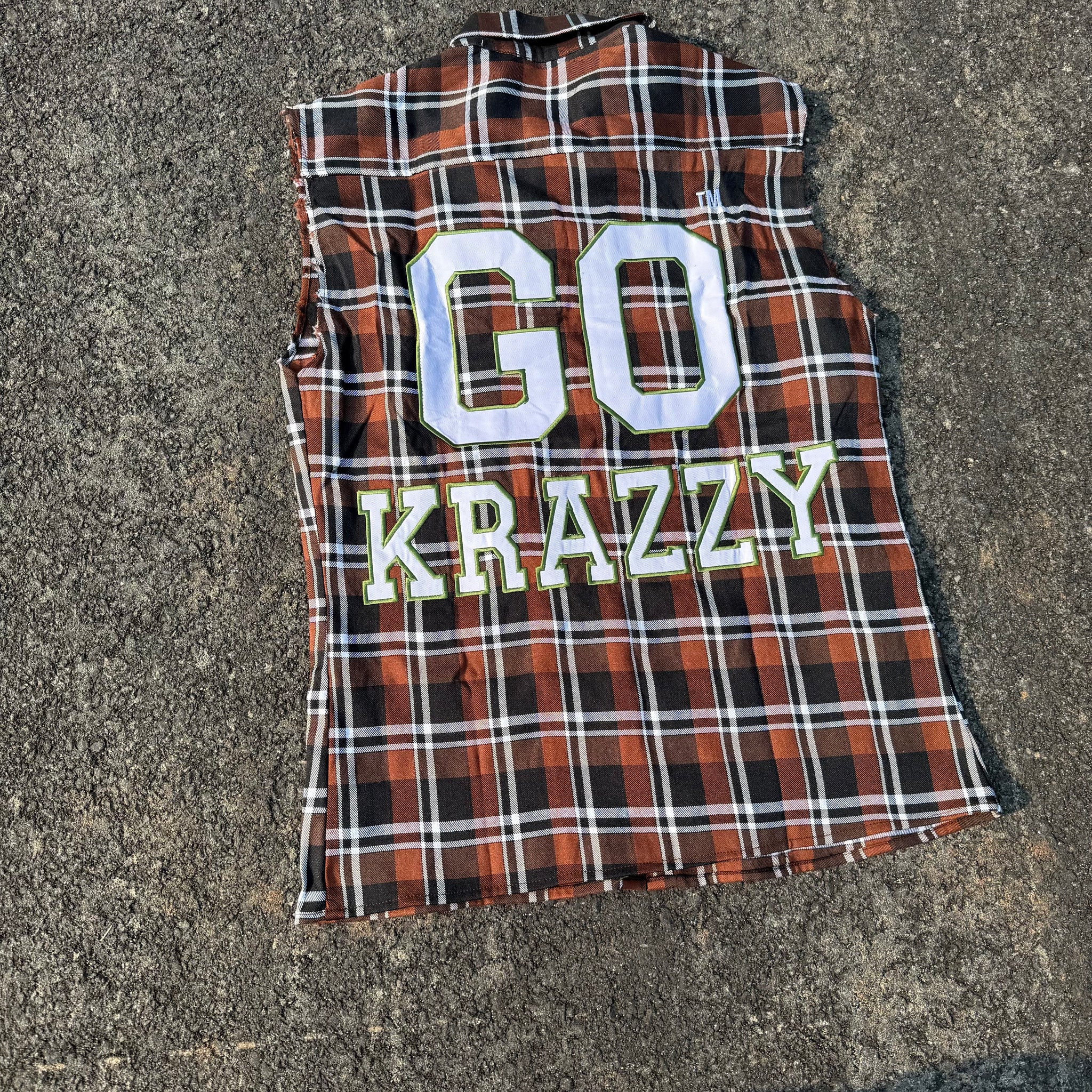 Go krazzy flannel shirt “sleeveless “