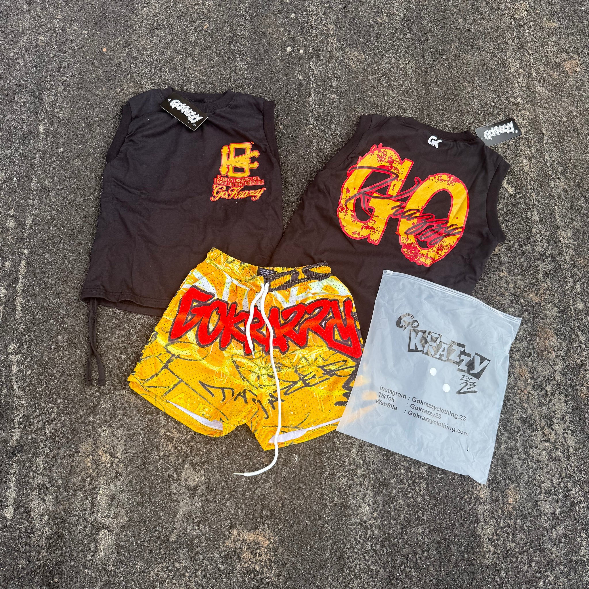 (Women) Go krazzy graffiti two piece set